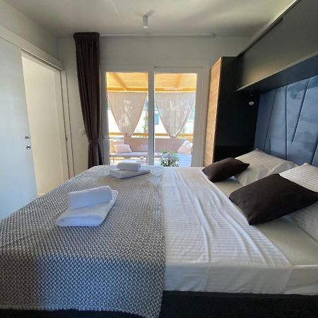 Mobile Home Saky, Biograd Na Moru Zewnętrze zdjęcie