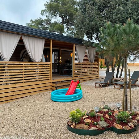 Mobile Home Saky, Biograd Na Moru Zewnętrze zdjęcie
