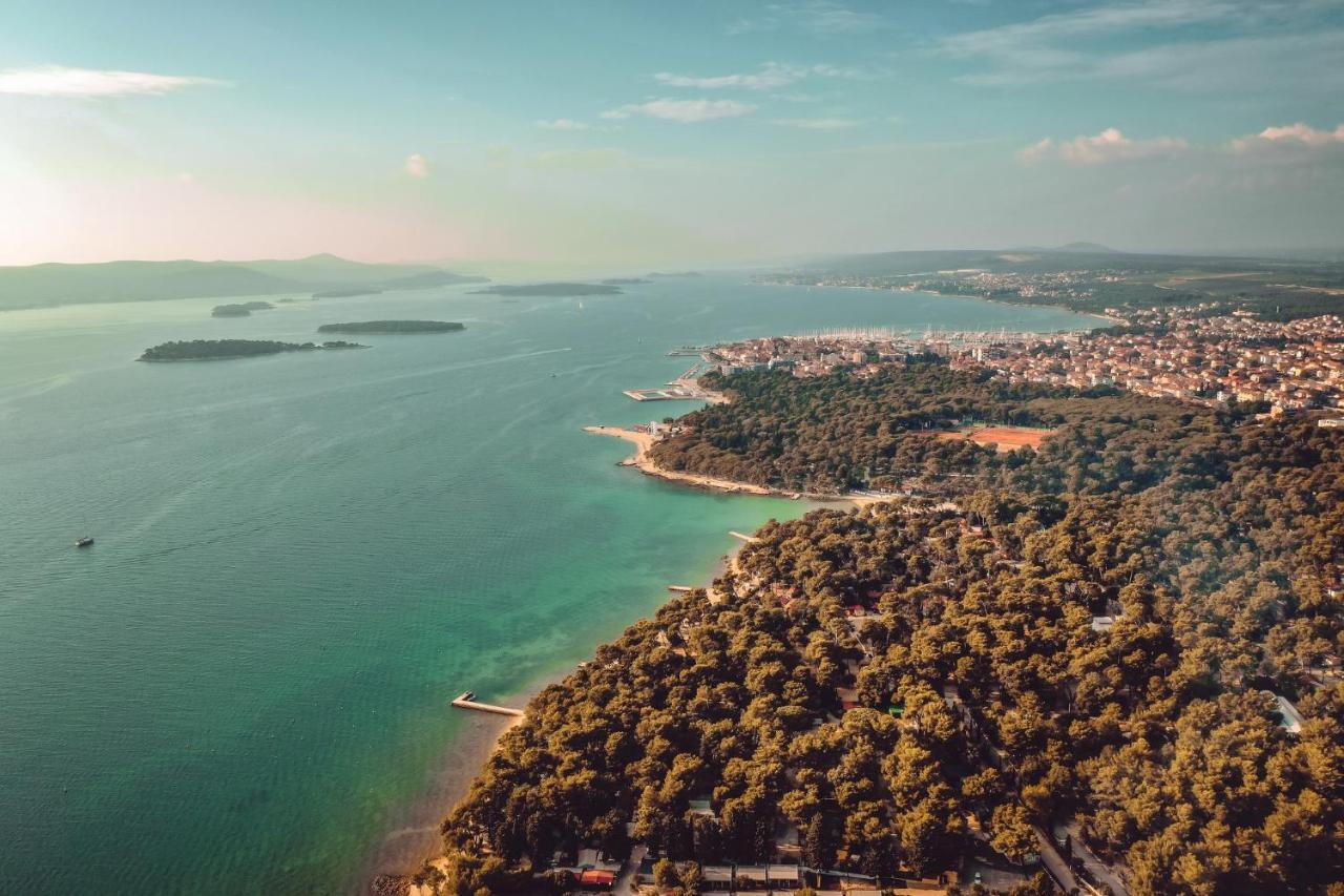 Mobile Home Saky, Biograd Na Moru Zewnętrze zdjęcie