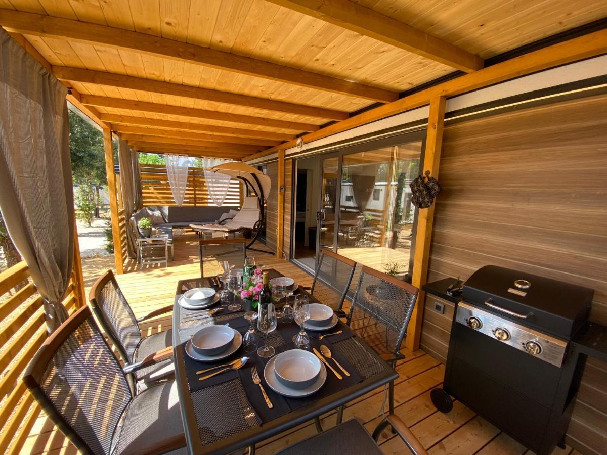 Mobile Home Saky, Biograd Na Moru Zewnętrze zdjęcie