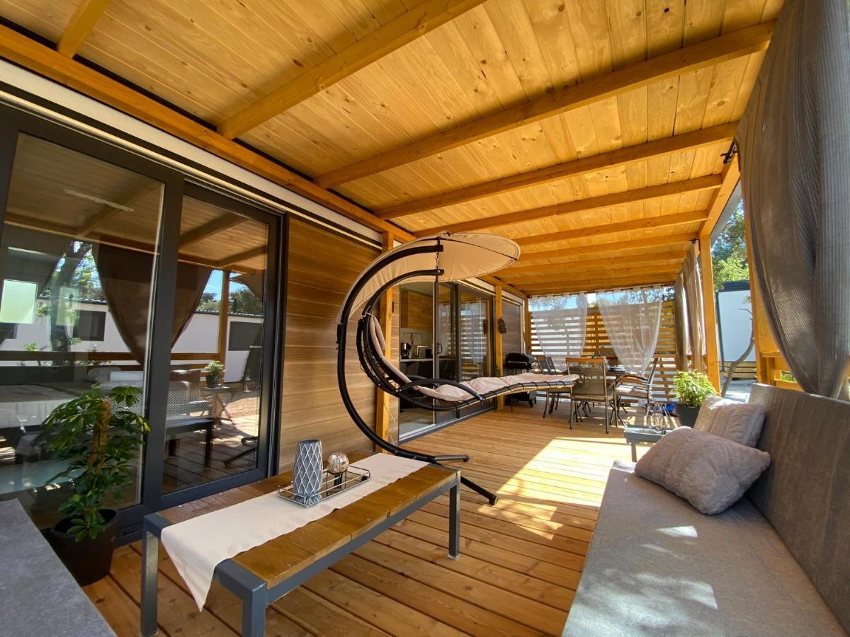 Mobile Home Saky, Biograd Na Moru Zewnętrze zdjęcie